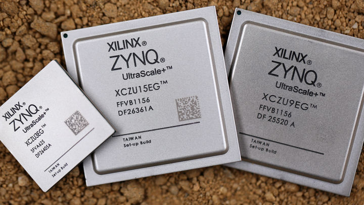 Xilinx 将功能安全性扩展至 AI 级器件