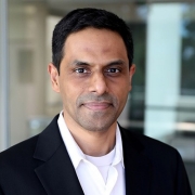 Vamsi Boppana，SVP，核心产品团队